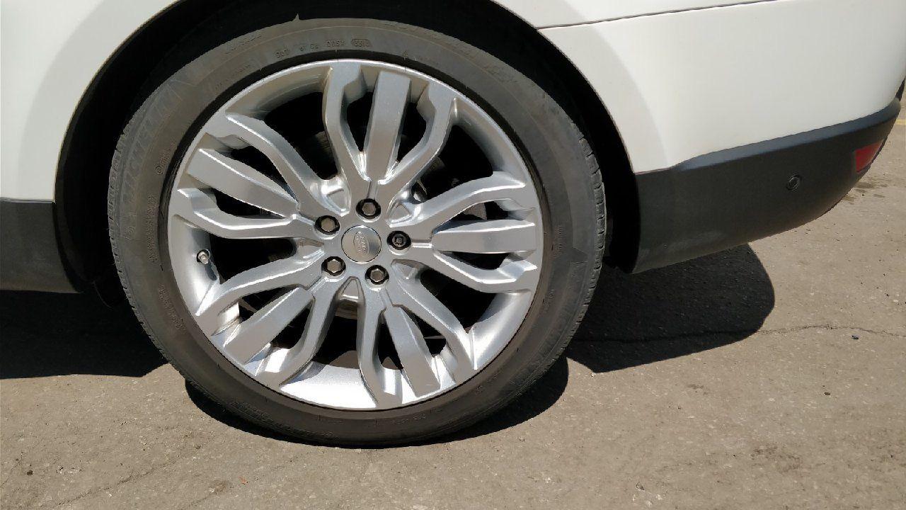 2015 Land Rover Range Rover Sport HSE • 7 Passenger • Low Km • No Accidents - Photo #8