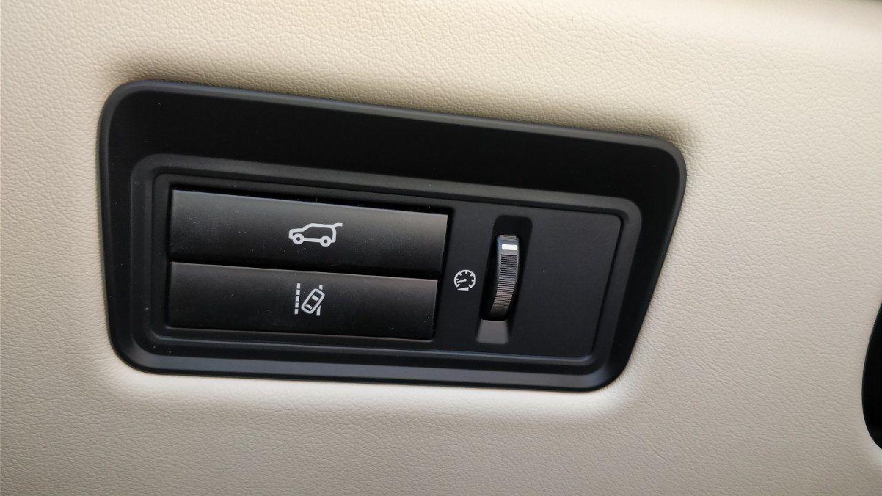 2015 Land Rover Range Rover Sport HSE • 7 Passenger • Low Km • No Accidents - Photo #15