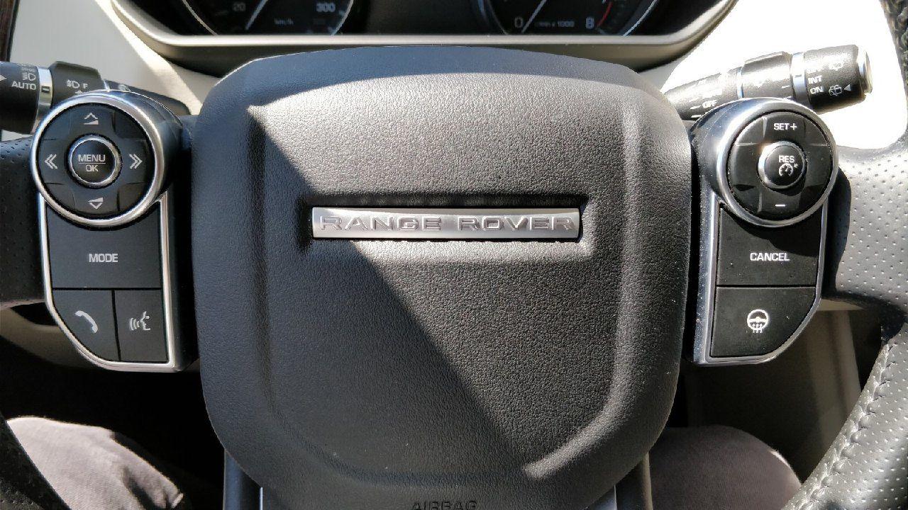 2015 Land Rover Range Rover Sport HSE • 7 Passenger • Low Km • No Accidents Photo