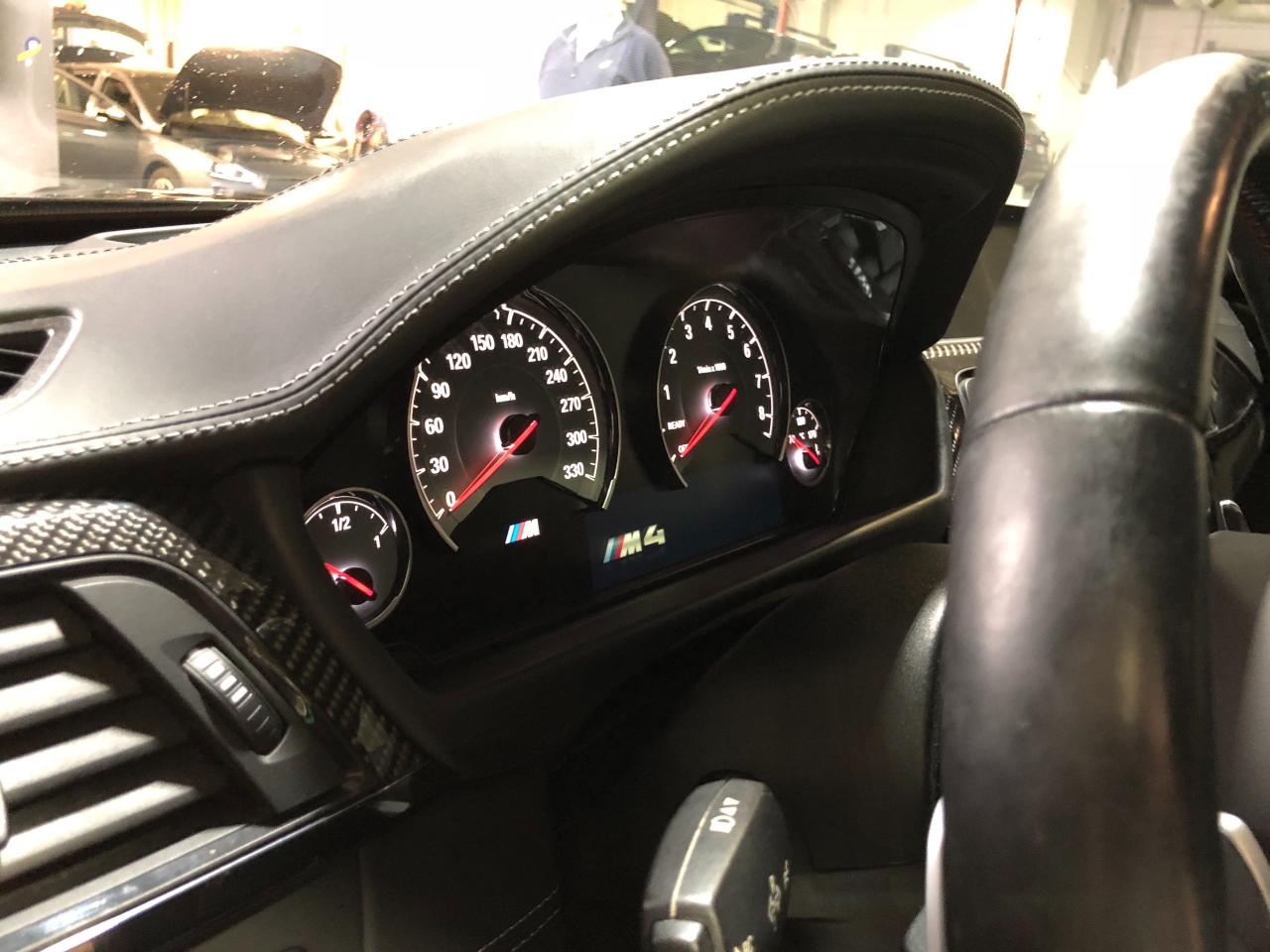2015 BMW M4 Dual Clutch • Low Mileage! - Photo #11