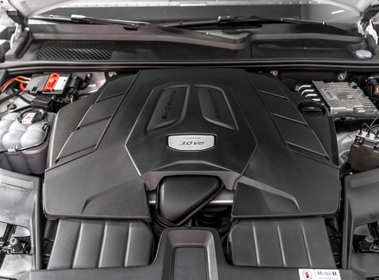 2020 Porsche Cayenne $499 BI WEEKLY $5000 DOWN |COUPE|PREMIUM PLUS|SPORT CHRONO|ADAPT CRUISE|360CAM|LOADED Photo