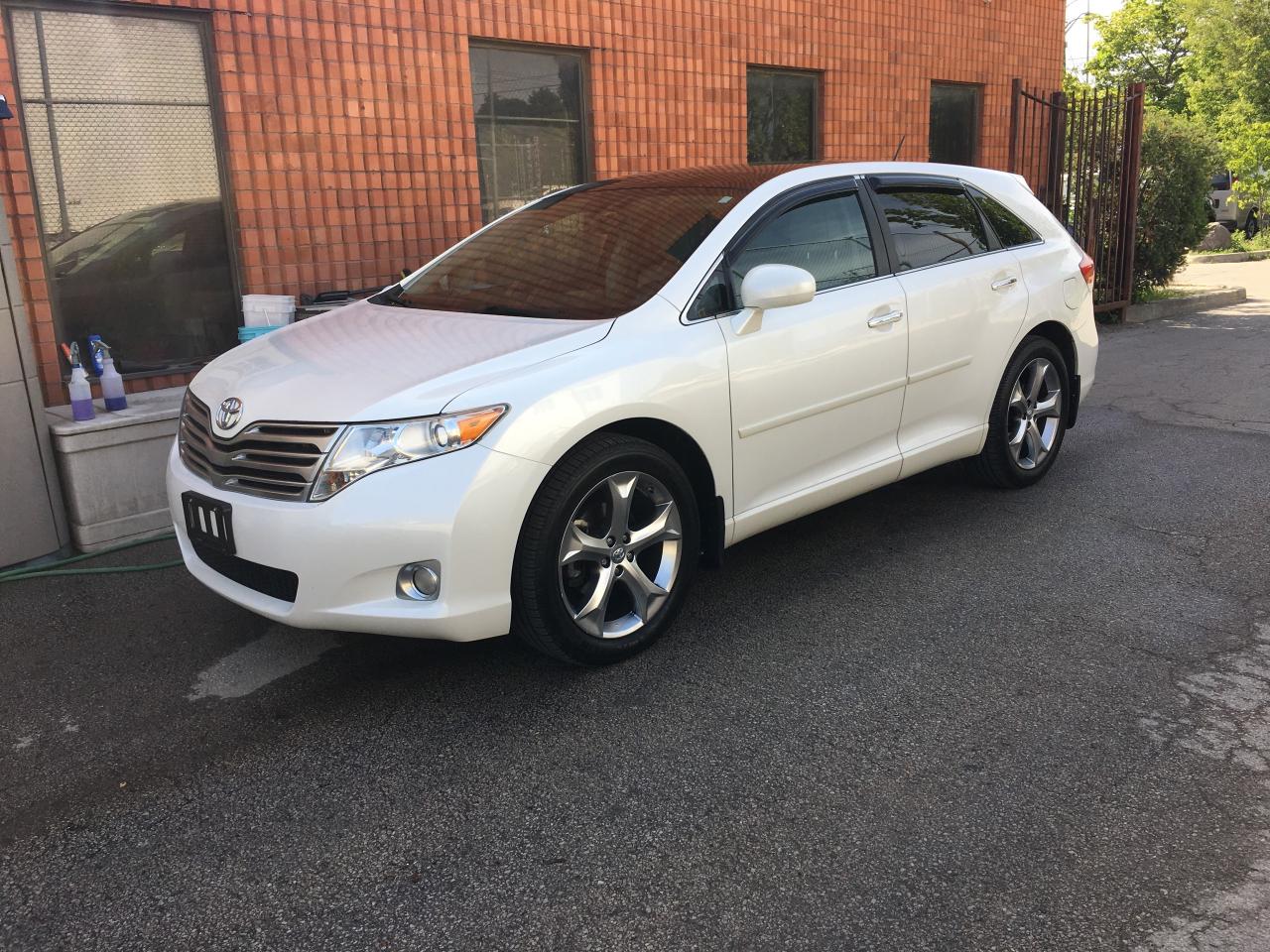 2011 Toyota Venza LIMITED - Photo #1