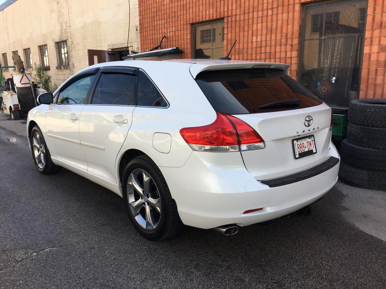 2011 Toyota Venza LIMITED Photo3