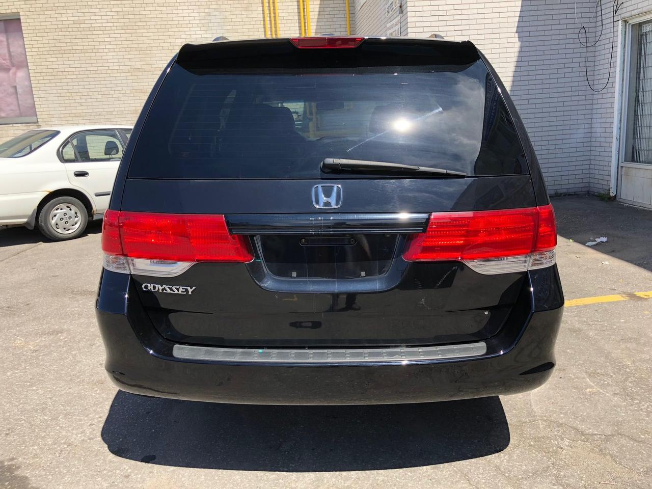 2008 Honda Odyssey EX-L, Leather, Sunroof, RES, Low KM, No accidents! Photo
