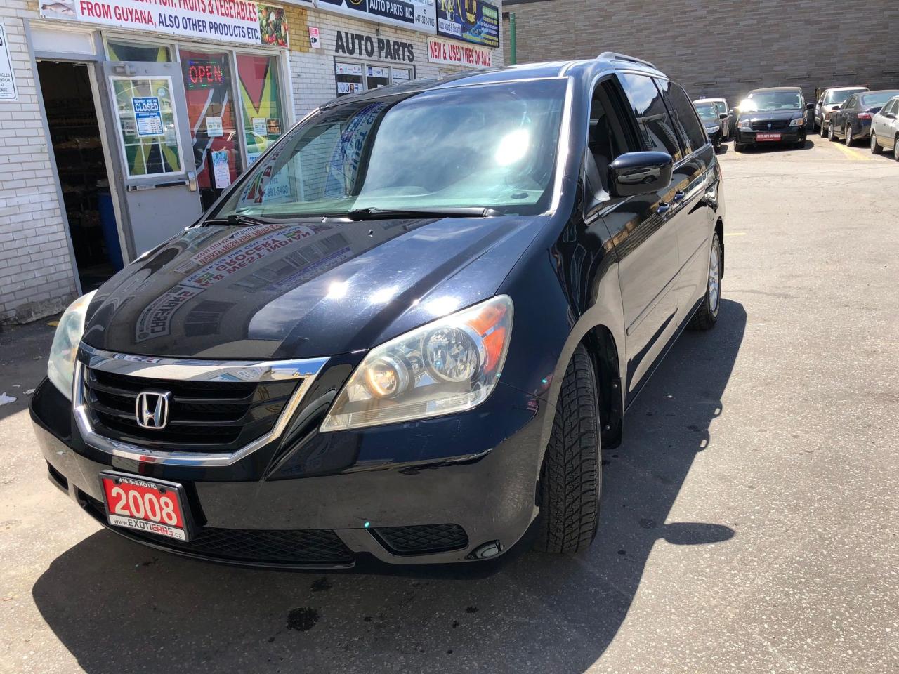 2008 Honda Odyssey EX-L, Leather, Sunroof, RES, Low KM, No accidents!