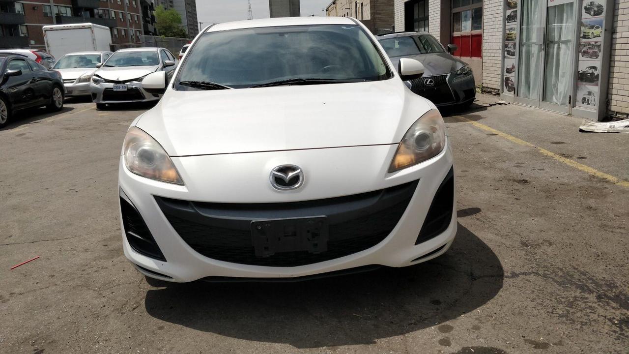 2010 Mazda MAZDA3 GX • No Accidents! Auto! Photo