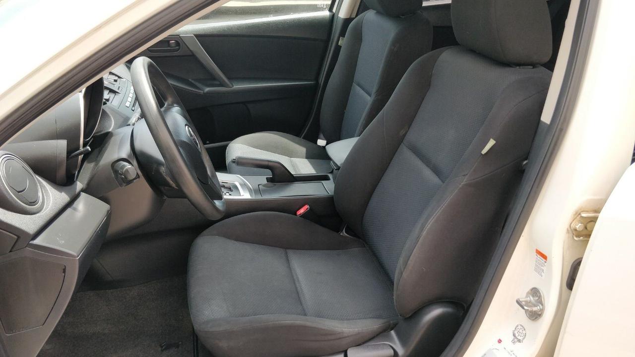 2010 Mazda MAZDA3 GX • No Accidents! Auto! - Photo #9