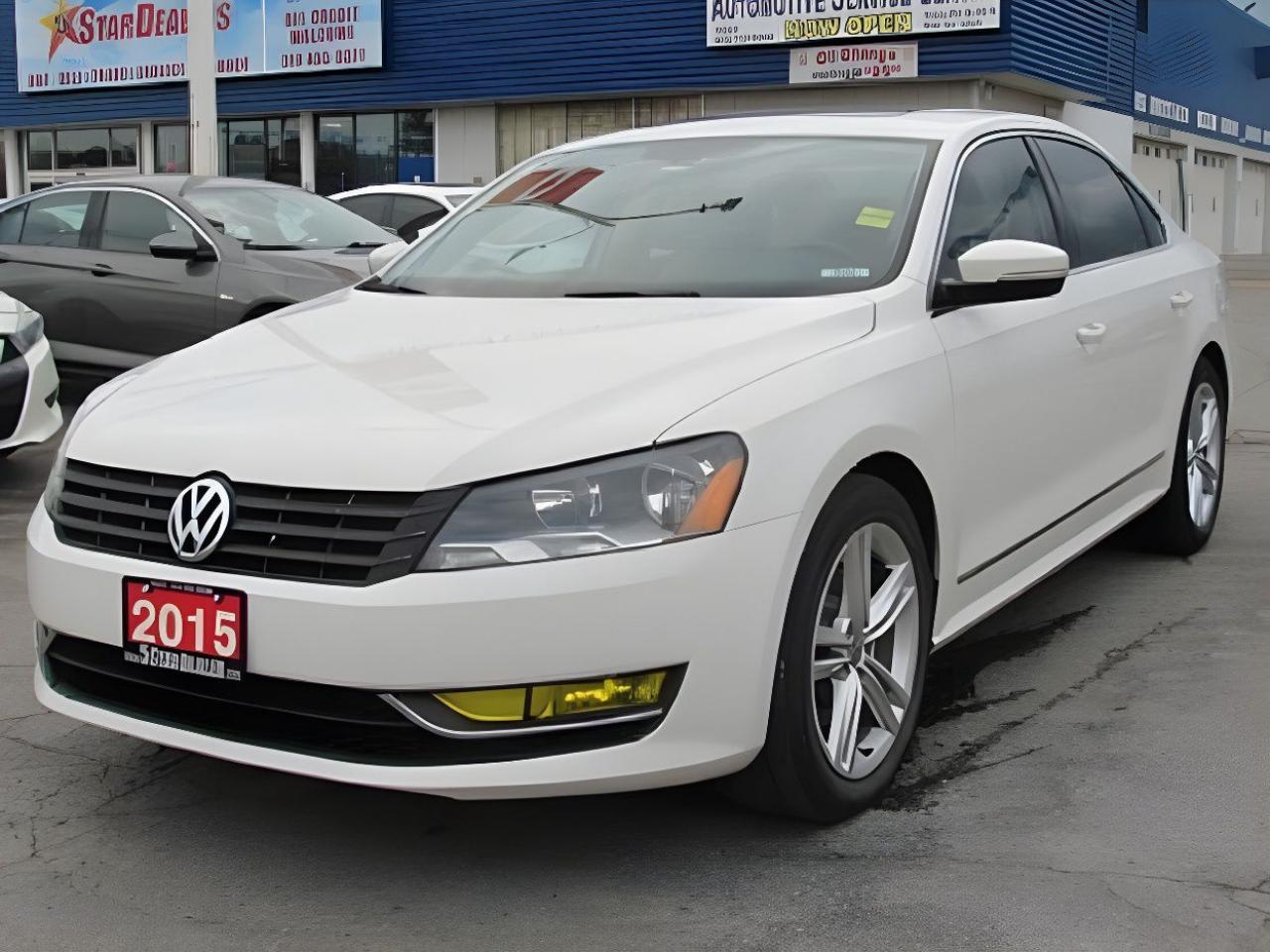 Used 2015 Volkswagen Passat Highline NAV ROOF LEATHER LOADED WE FINANCE ALL CR for sale in London, ON