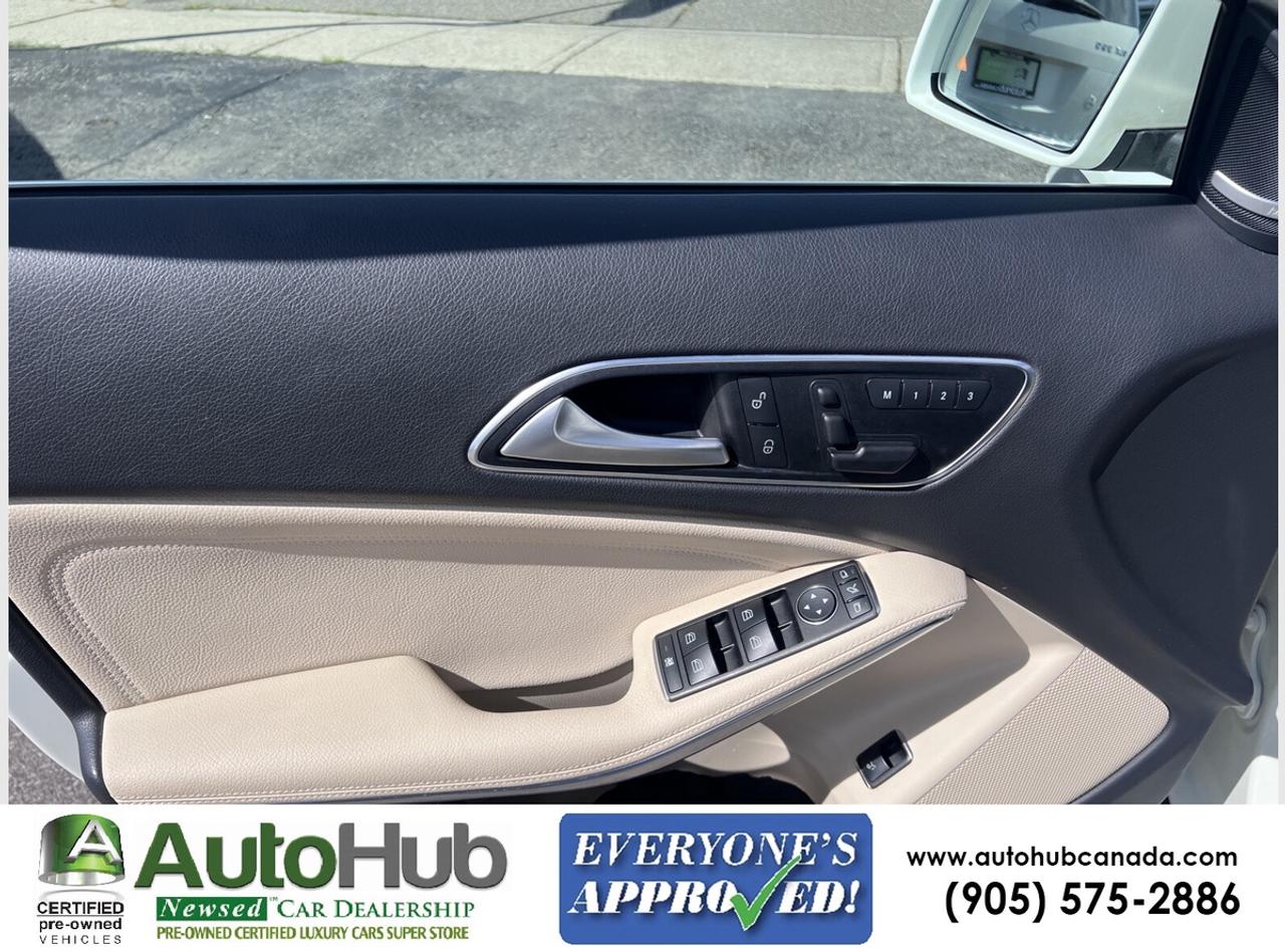 2015 Mercedes-Benz GLA 250 4MATIC-NAV-PANO.ROOF-LEATHER Photo