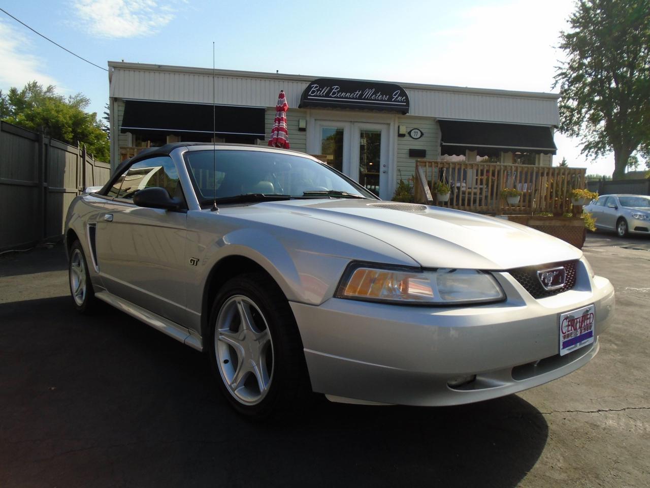 2000 Ford Mustang GT - Photo #10