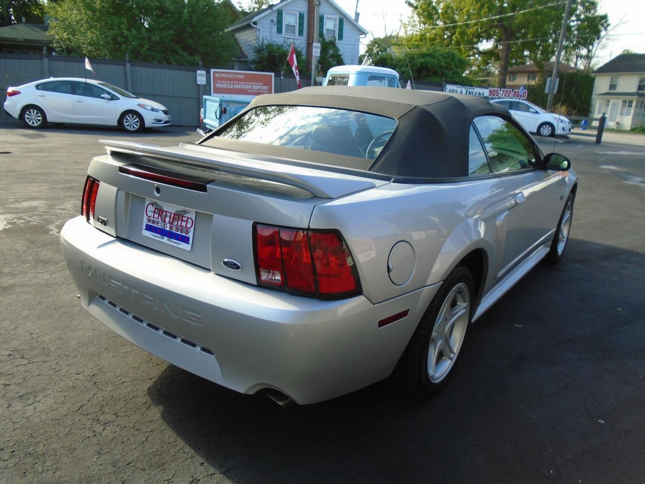 2000 Ford Mustang GT - Photo #18
