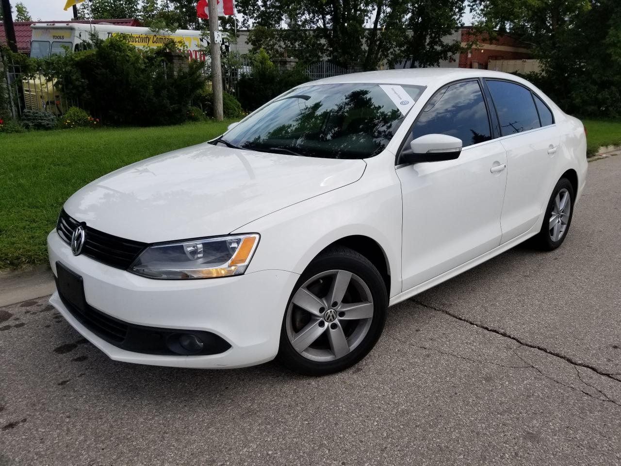 2012 Volkswagen Jetta. Comfortline TDI ,MANUAL