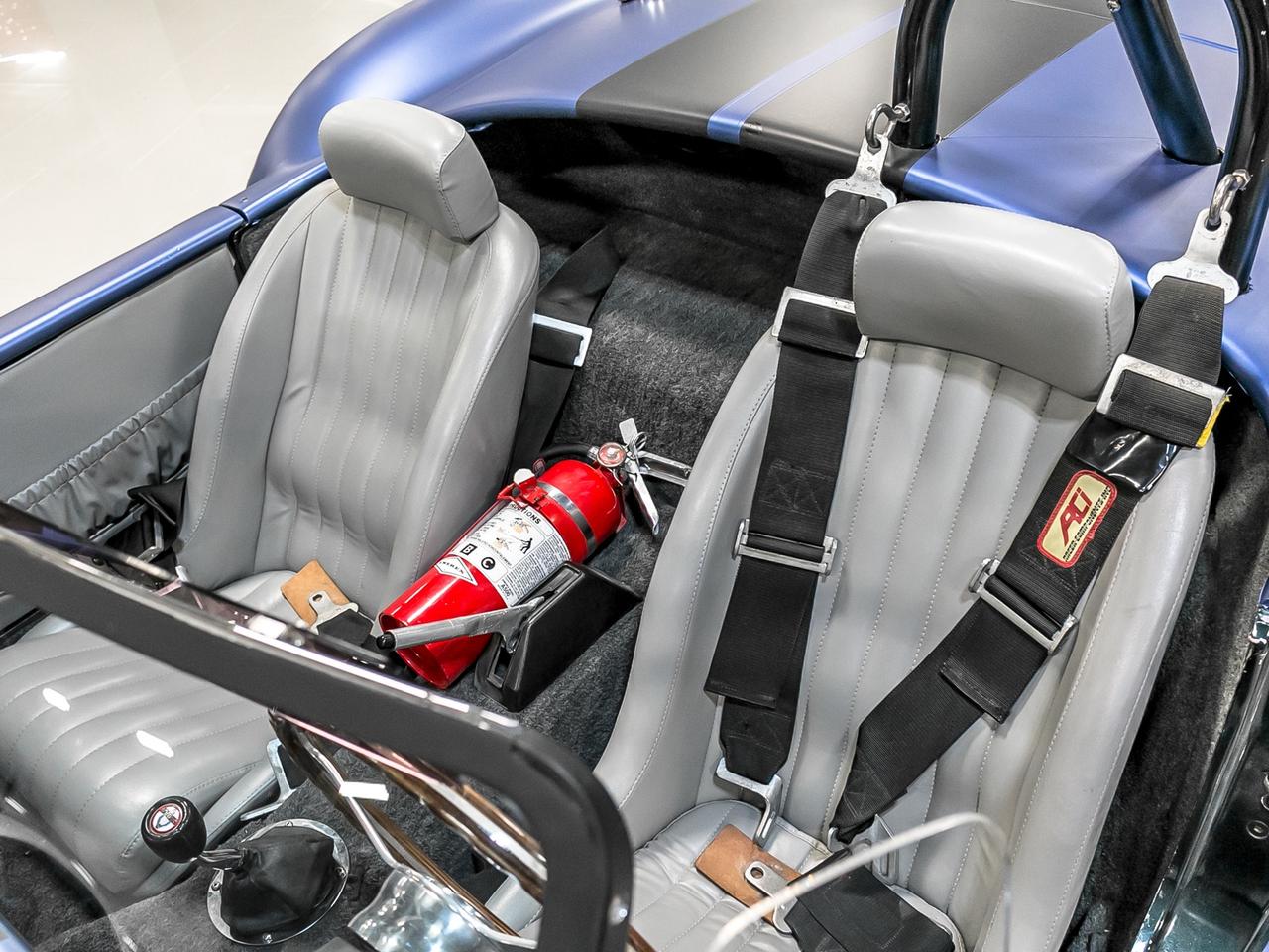 1967 Ford Cobra Ford 5.0L V8|5-Speed Manual|Only 31,000 KM Photo