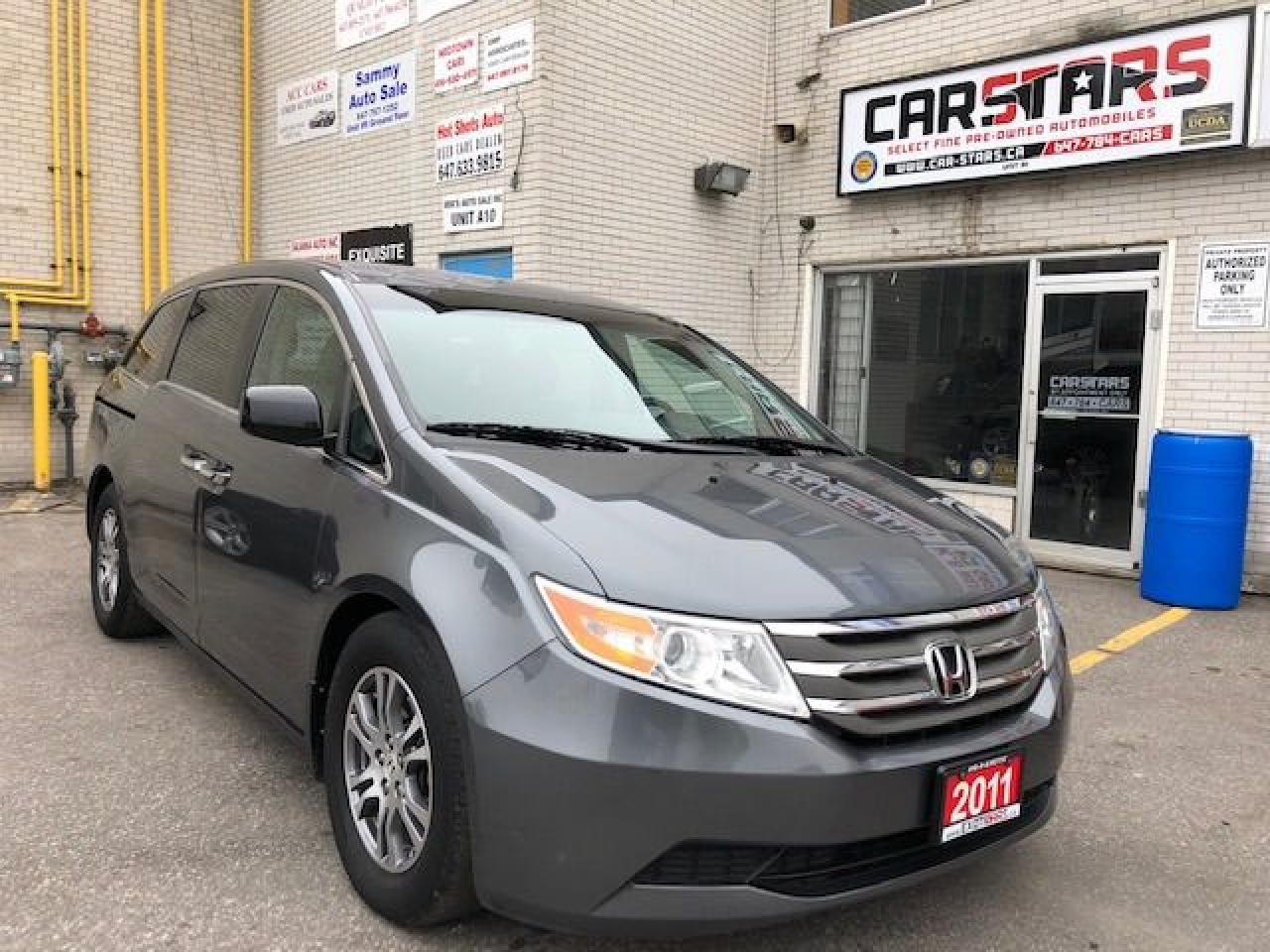 2011 Honda Odyssey EX with Rear Seat Entertainment! 8 Passenger! - Photo #2