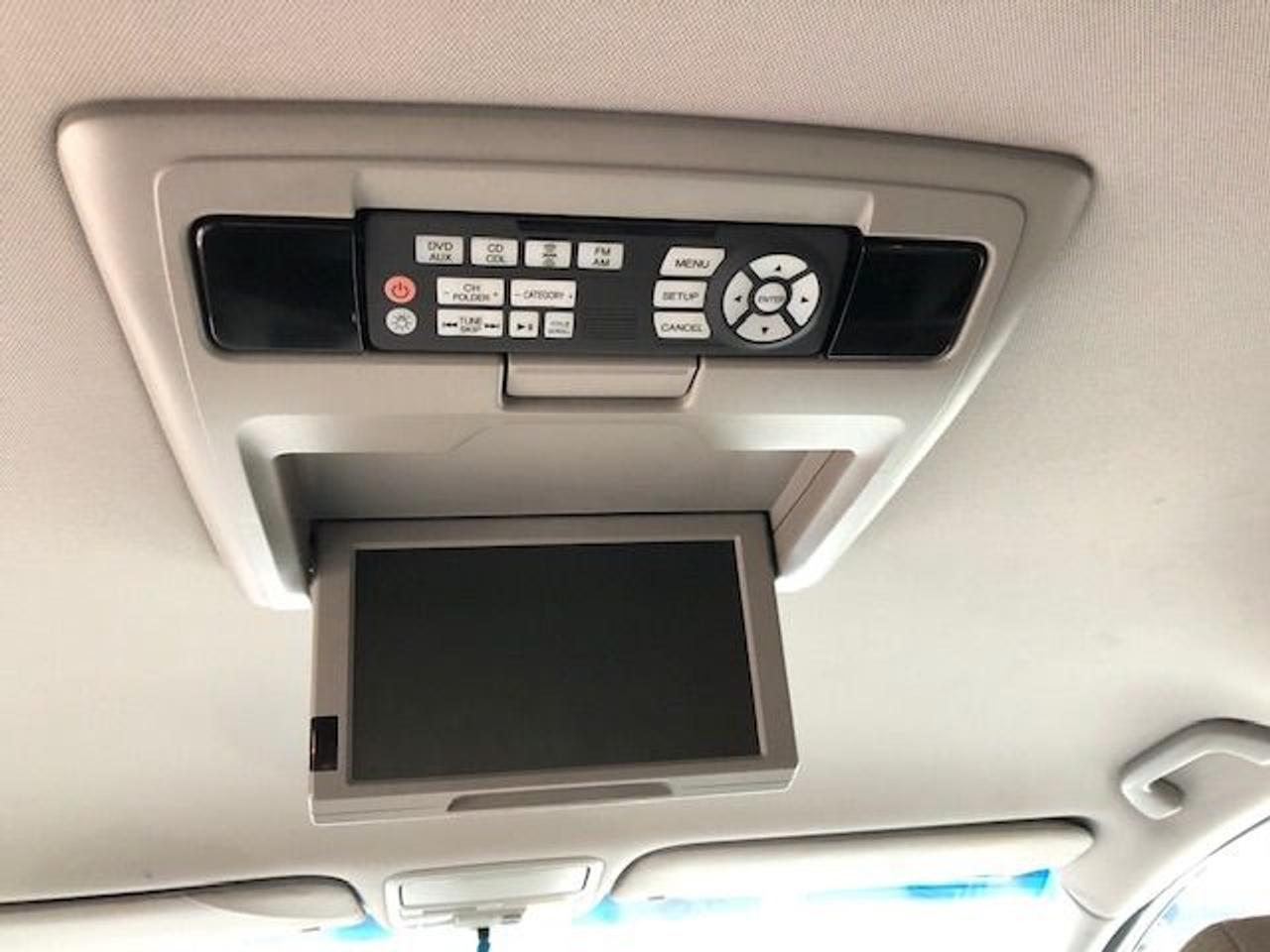 2011 Honda Odyssey EX with Rear Seat Entertainment! 8 Passenger! Photo