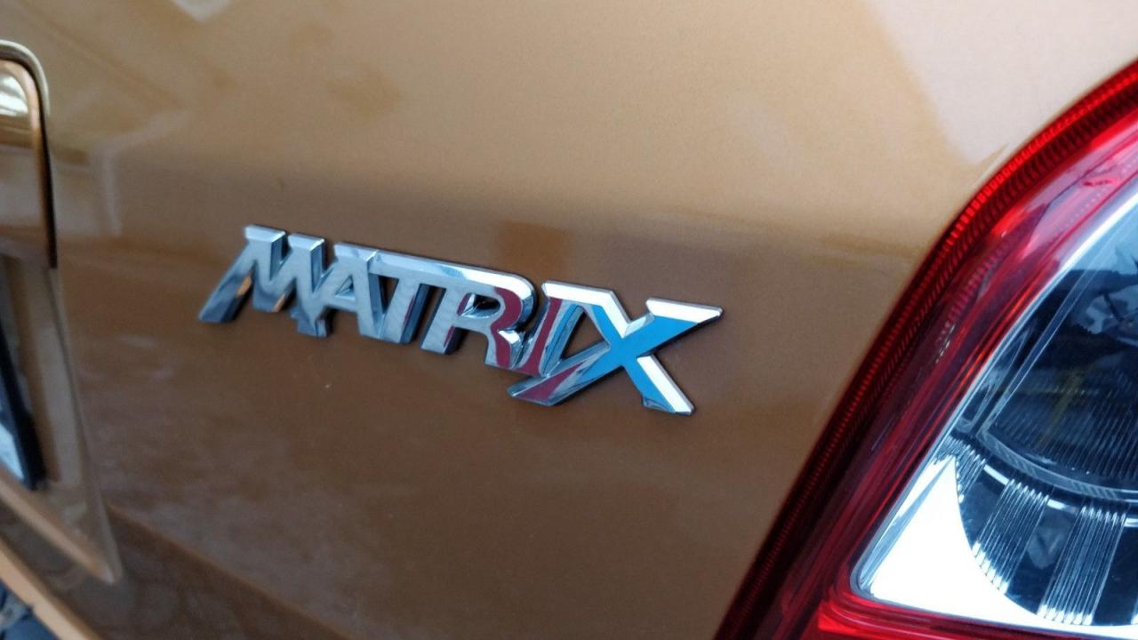 2010 Toyota Matrix Automatic! No Accidents! - Photo #8