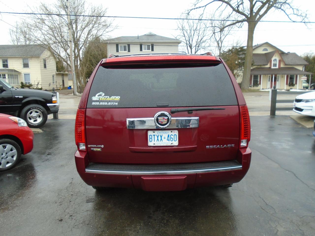 2009 Cadillac Escalade Platinum - Photo #16