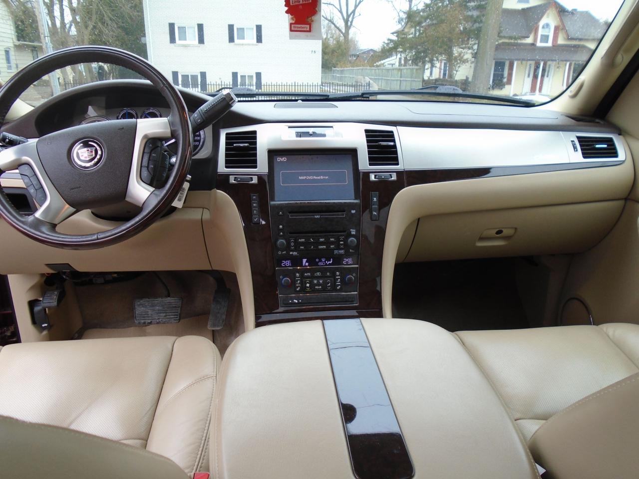 2009 Cadillac Escalade Platinum - Photo #23