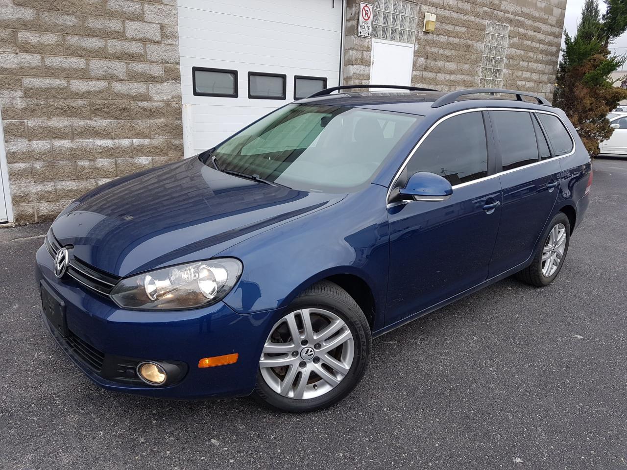 Used 2011 Volkswagen Golf Wagon Comfortline for Sale in Oakville