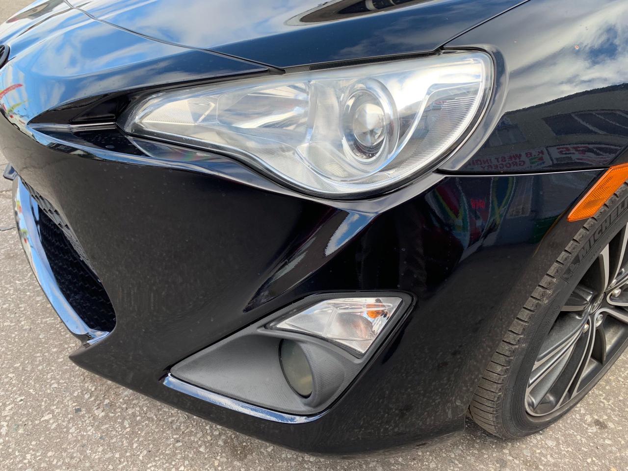 2013 Scion FR-S Low Mileage, Automatic! - Photo #10