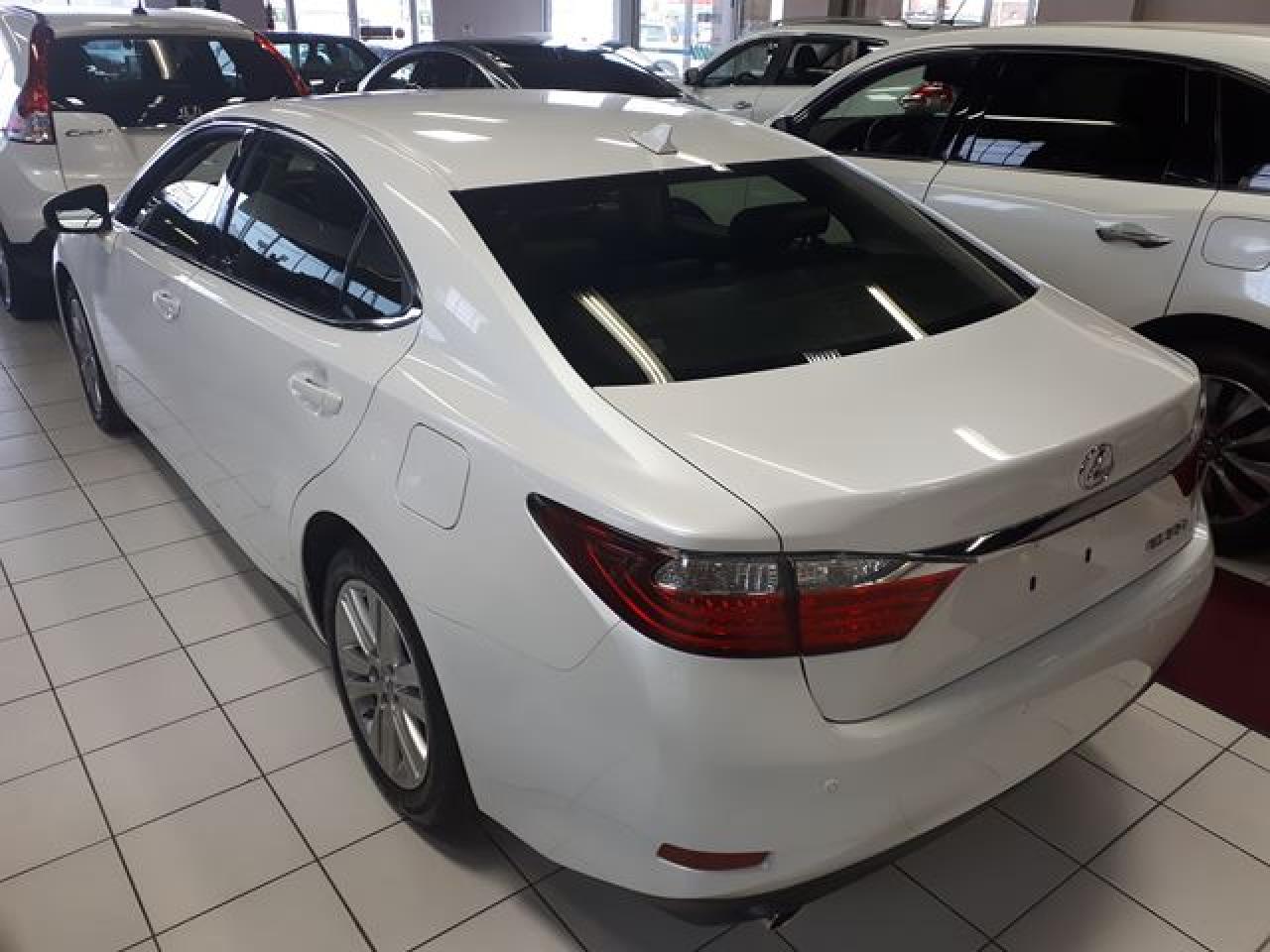 Used 2014 Lexus ES 350  for sale in Etobicoke, ON