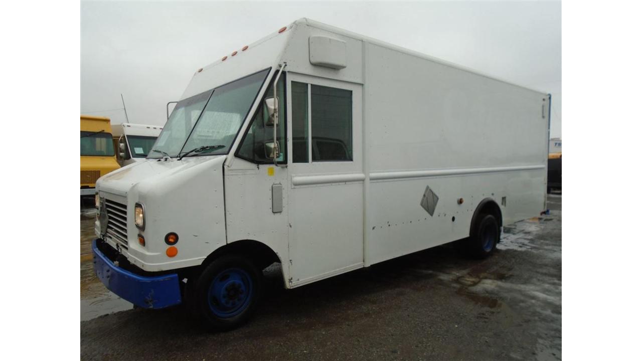 2006 Ford E450 18 foot step van - Photo #3