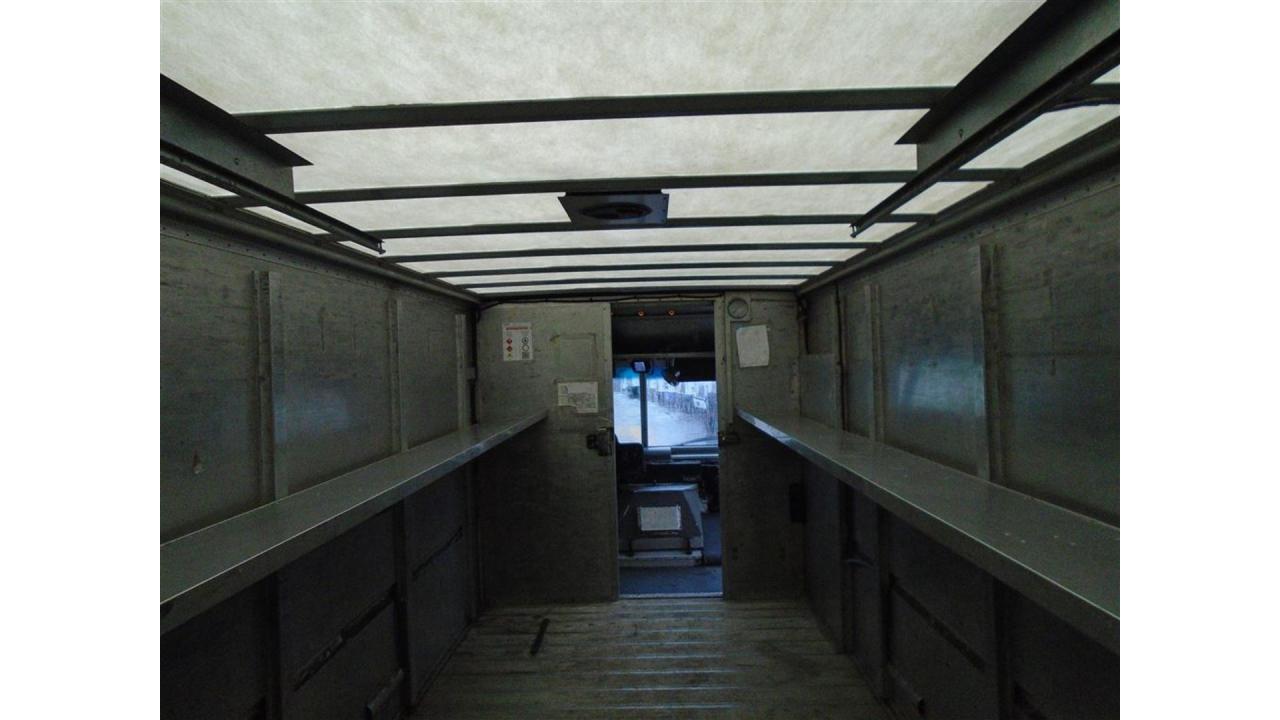 2006 Ford E450 18 foot step van - Photo #26