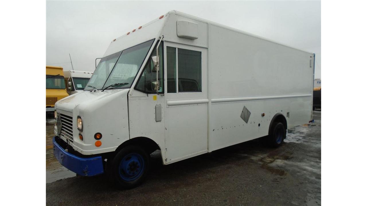 2006 Ford E450 18 foot step van Photo2