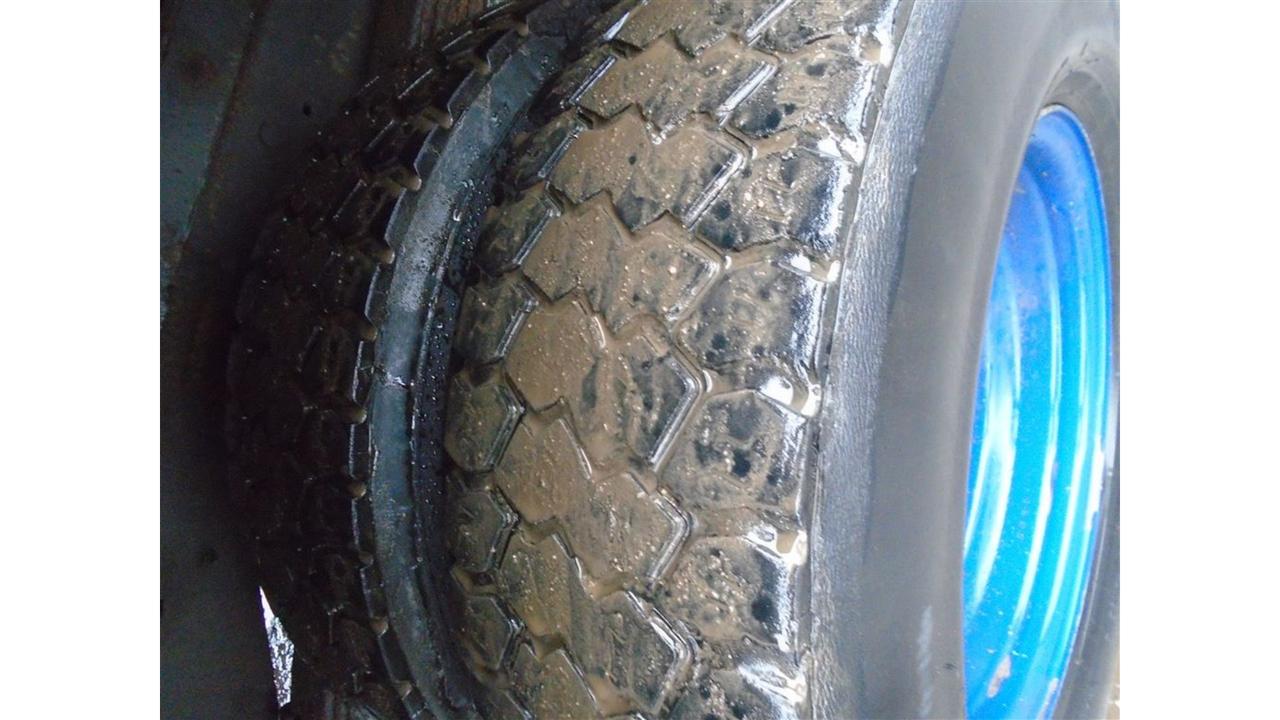 2006 Ford E450 18 foot step van Photo