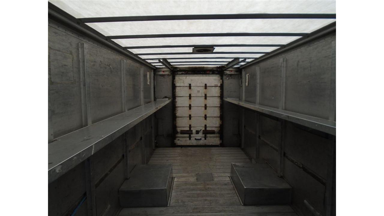 2006 Ford E450 18 foot step van Photo