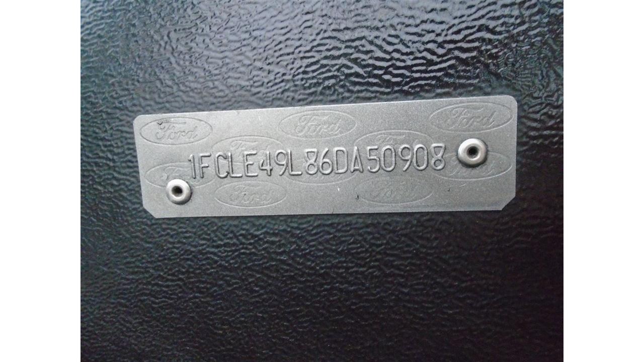 2006 Ford E450 18 foot step van Photo