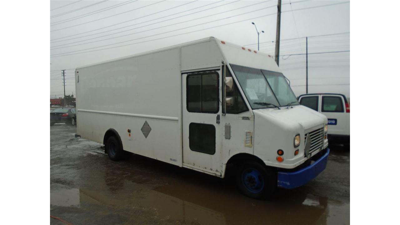 2006 Ford E450 18 foot step van Photo3