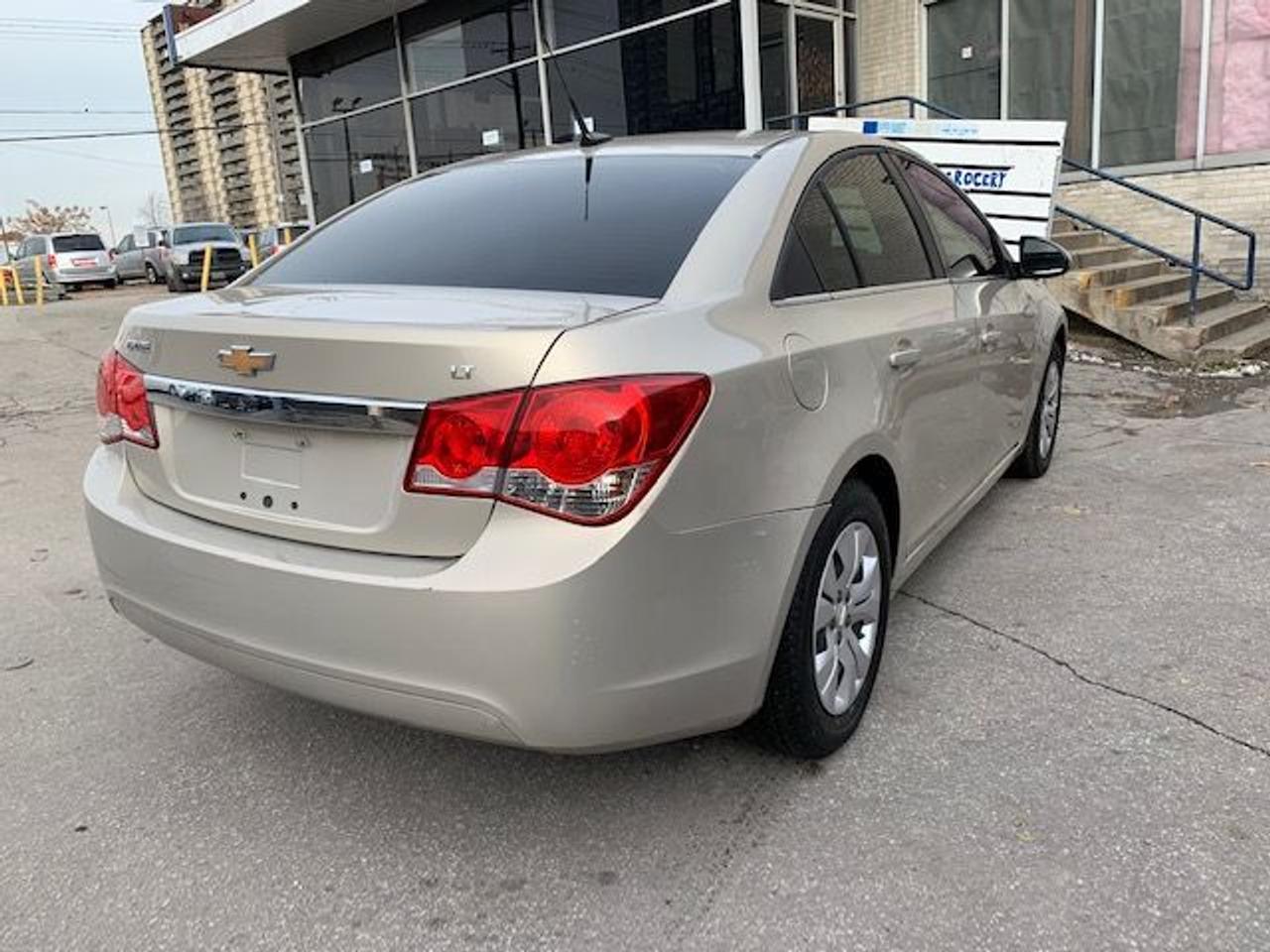 2012 Chevrolet Cruze LT Turbo • Low KM • Economical - Photo #4