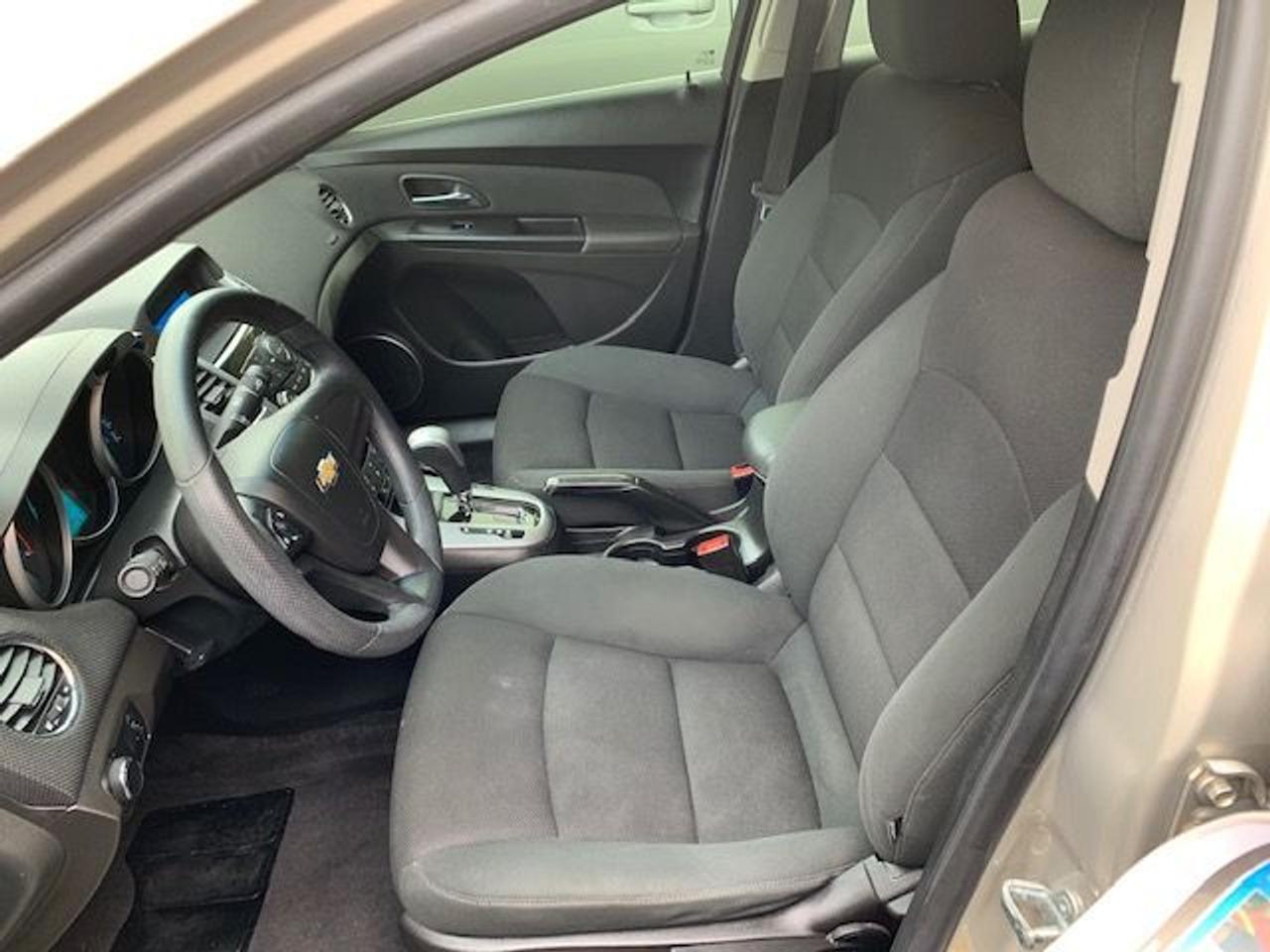 2012 Chevrolet Cruze LT Turbo • Low KM • Economical Photo