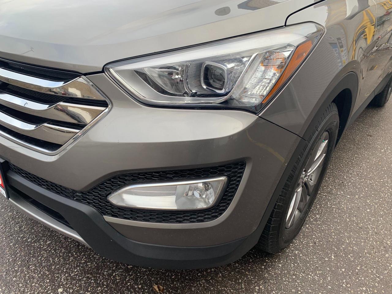 2013 Hyundai Santa Fe Premium Package • No Accidents! - Photo #3
