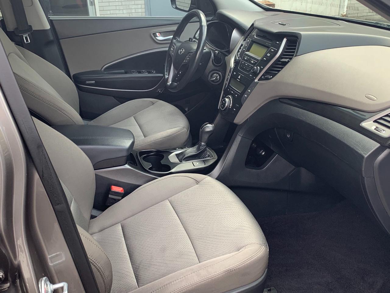 2013 Hyundai Santa Fe Premium Package • No Accidents! Photo