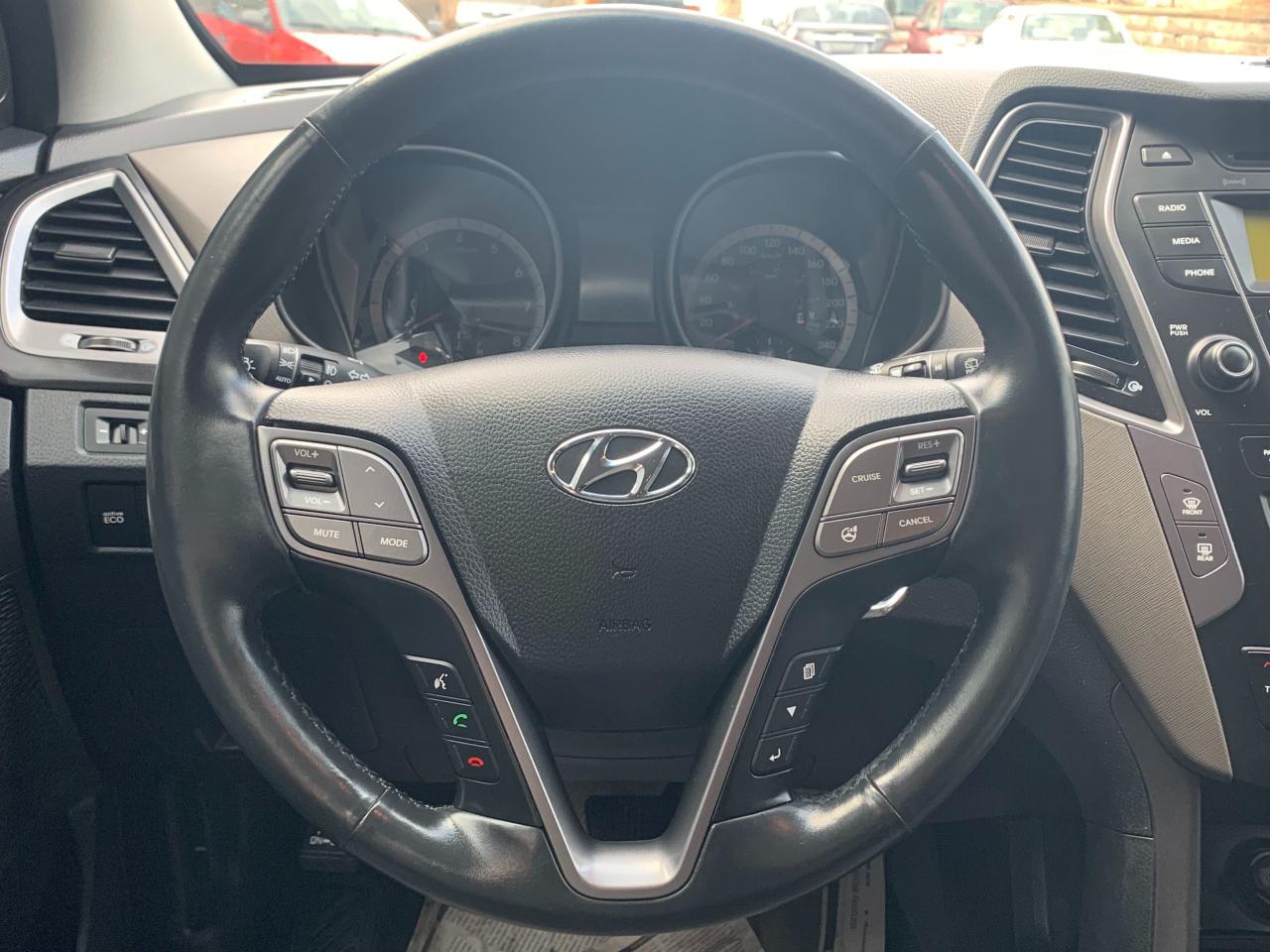 2013 Hyundai Santa Fe Premium Package • No Accidents! - Photo #11