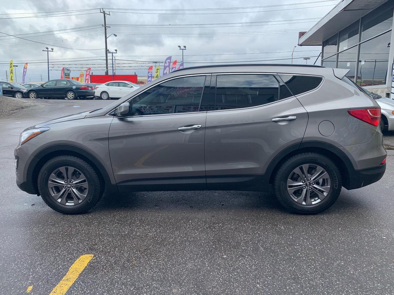 2013 Hyundai Santa Fe Premium Package • No Accidents! - Photo #15