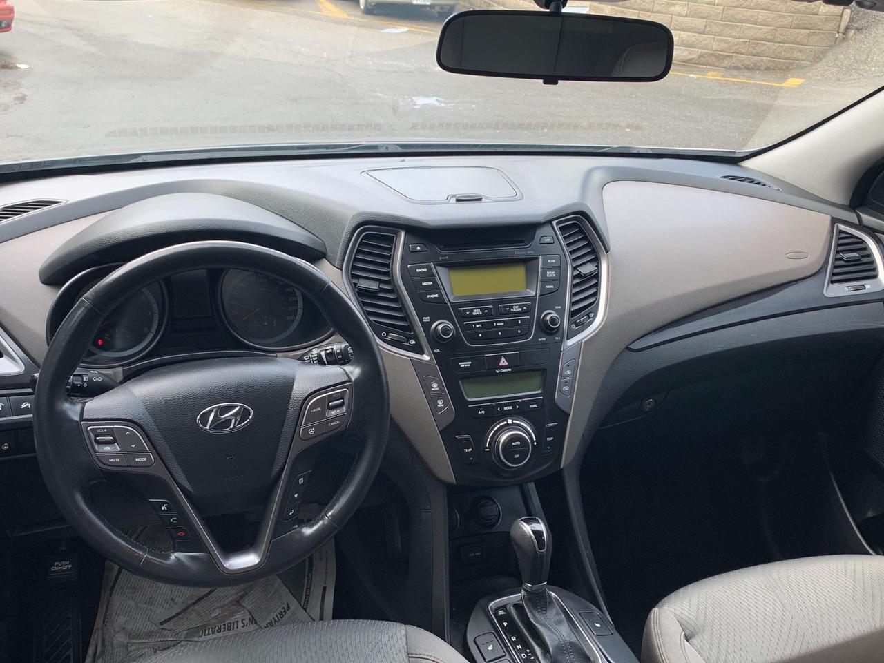 2013 Hyundai Santa Fe Premium Package • No Accidents! Photo