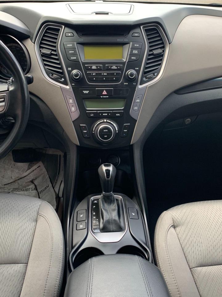 2013 Hyundai Santa Fe Premium Package • No Accidents! - Photo #24
