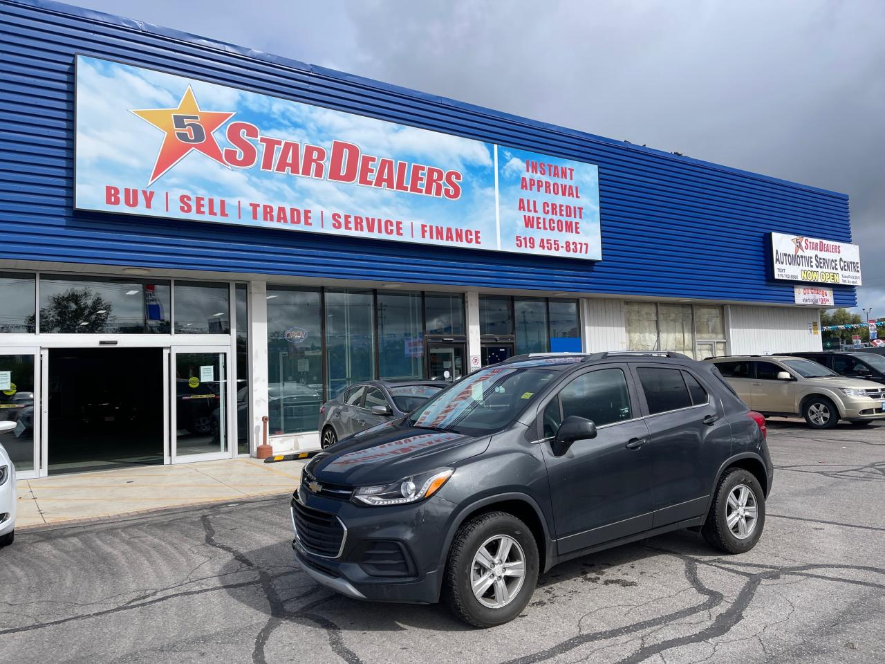 Used 2017 Chevrolet Trax R-CAM AWD REM-START LOADED WE FINANCE ALL CREDIT for sale in London, ON