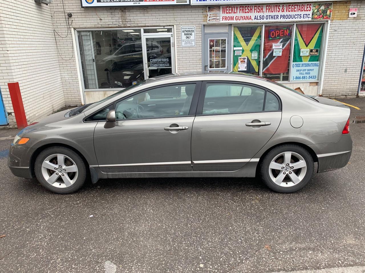 2007 Honda Civic Low Mileage, 5 Speed Manual! - Photo #2
