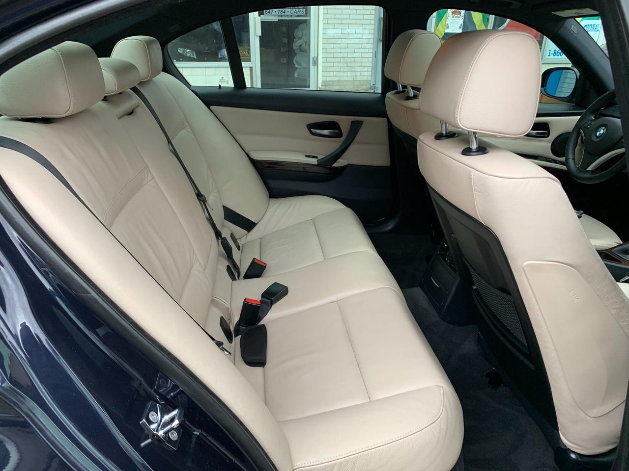 2009 BMW 3 Series 335i xDrive, 6-Speed, No Accidents! - Photo #3