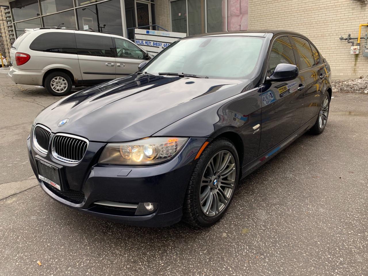 2009 BMW 3 Series 335i xDrive, 6-Speed, No Accidents! - Photo #4