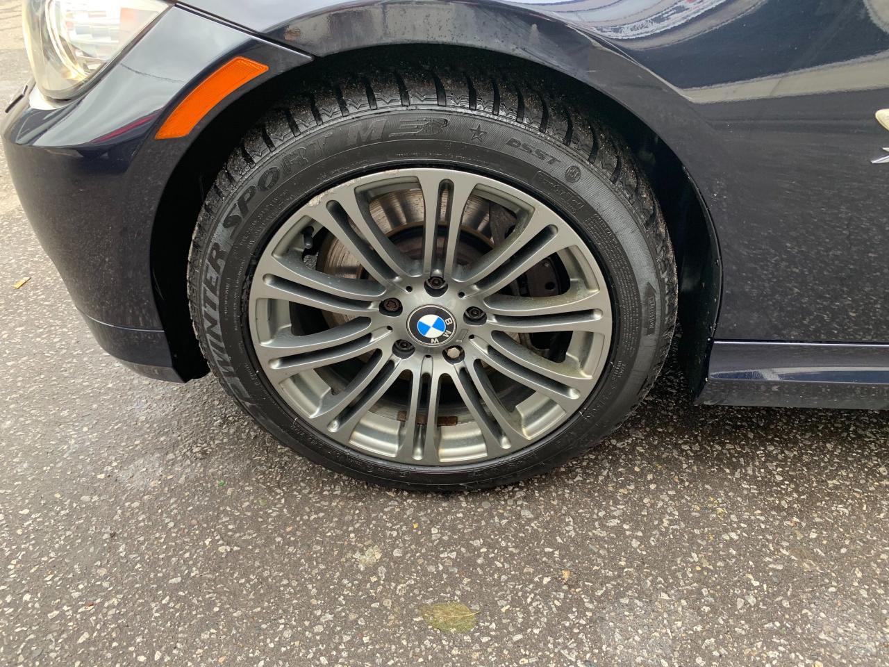 2009 BMW 3 Series 335i xDrive, 6-Speed, No Accidents! - Photo #13