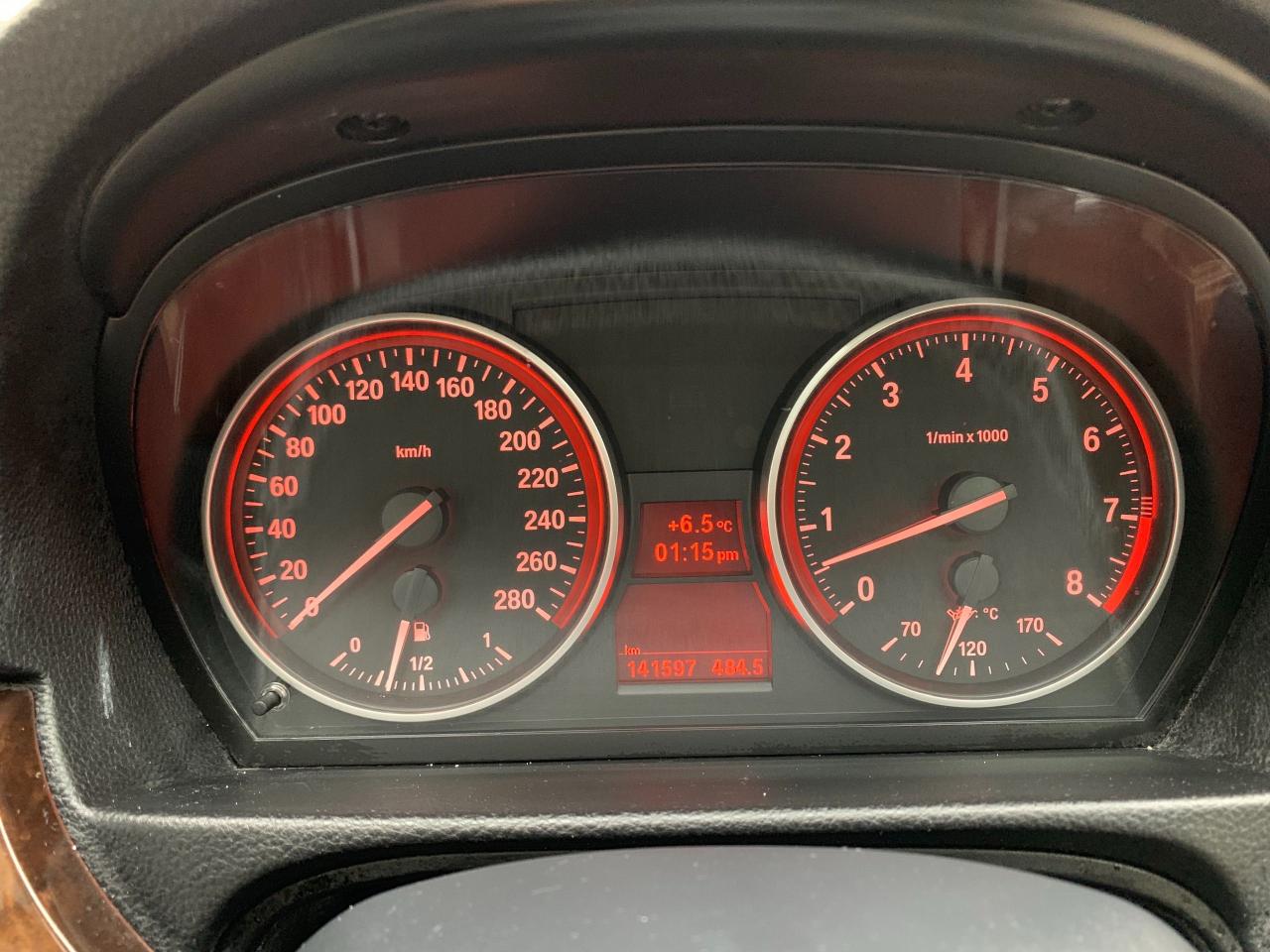 2009 BMW 3 Series 335i xDrive, 6-Speed, No Accidents! - Photo #17