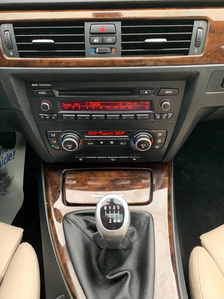 2009 BMW 3 Series 335i xDrive, 6-Speed, No Accidents! Photo