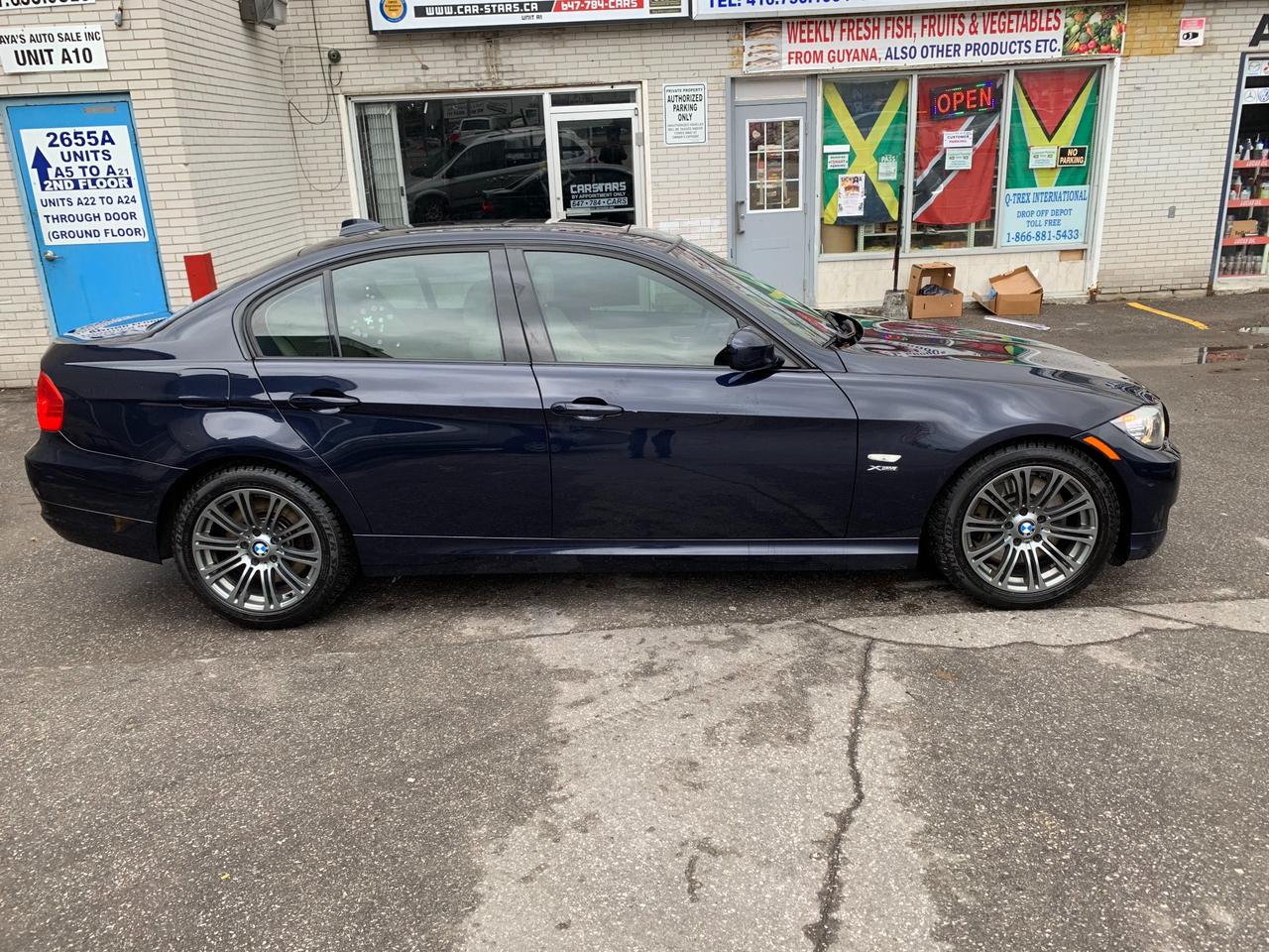 2009 BMW 3 Series 335i xDrive, 6-Speed, No Accidents! Photo
