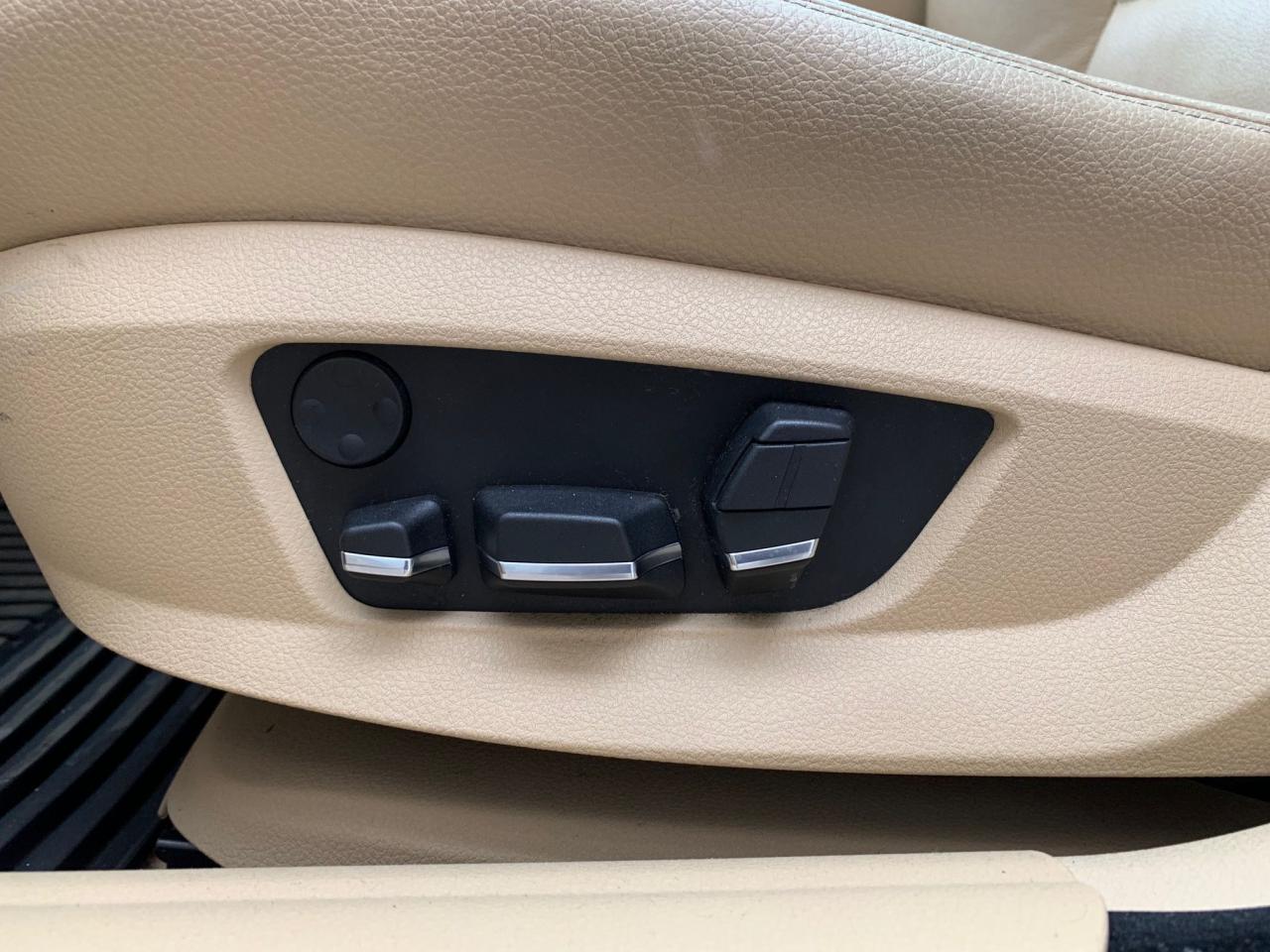 2011 BMW 535xi xDrive • Nav • No Accidents! - Photo #14