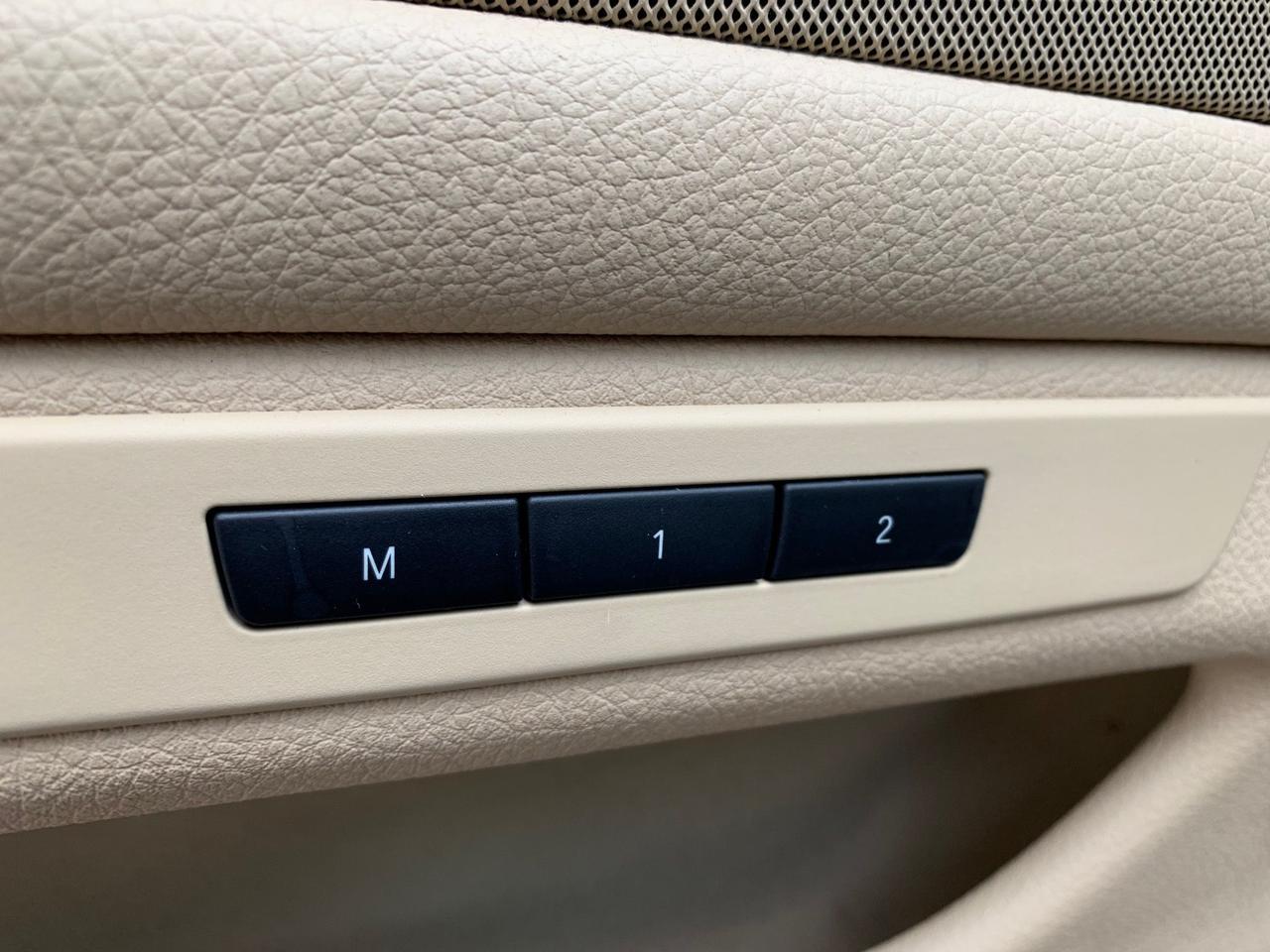 2011 BMW 535xi xDrive • Nav • No Accidents! - Photo #16
